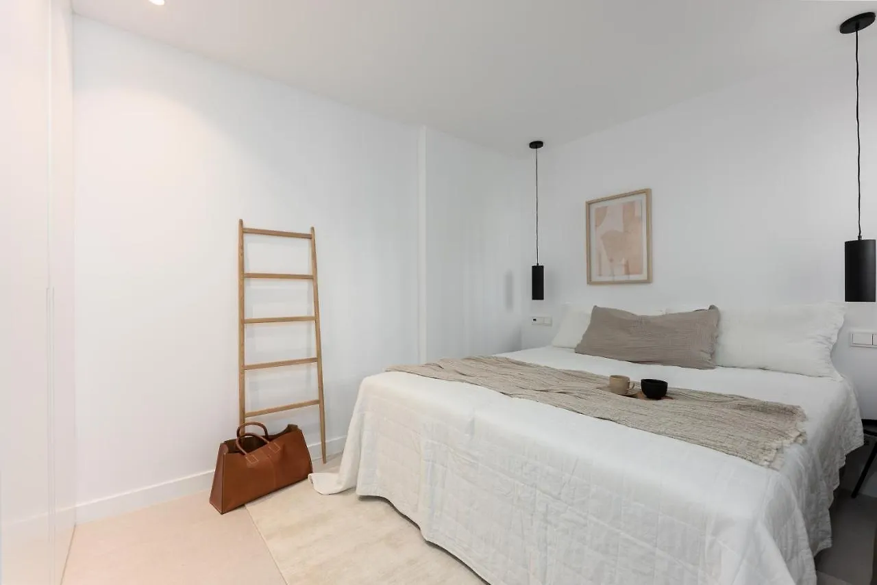 Jardines 38 Beautiful Luxury Family Apartment Marbella
