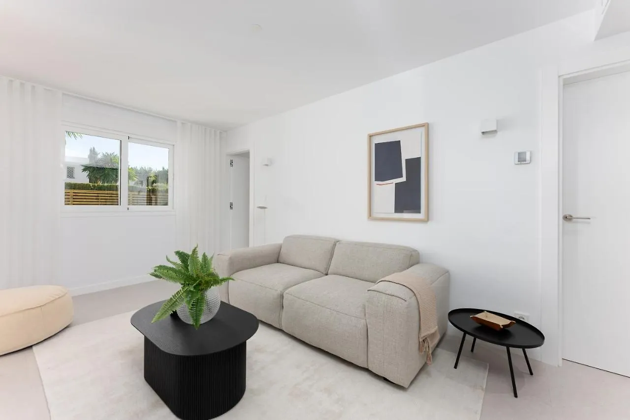 Jardines 38 Beautiful Luxury Family Apartment Marbella