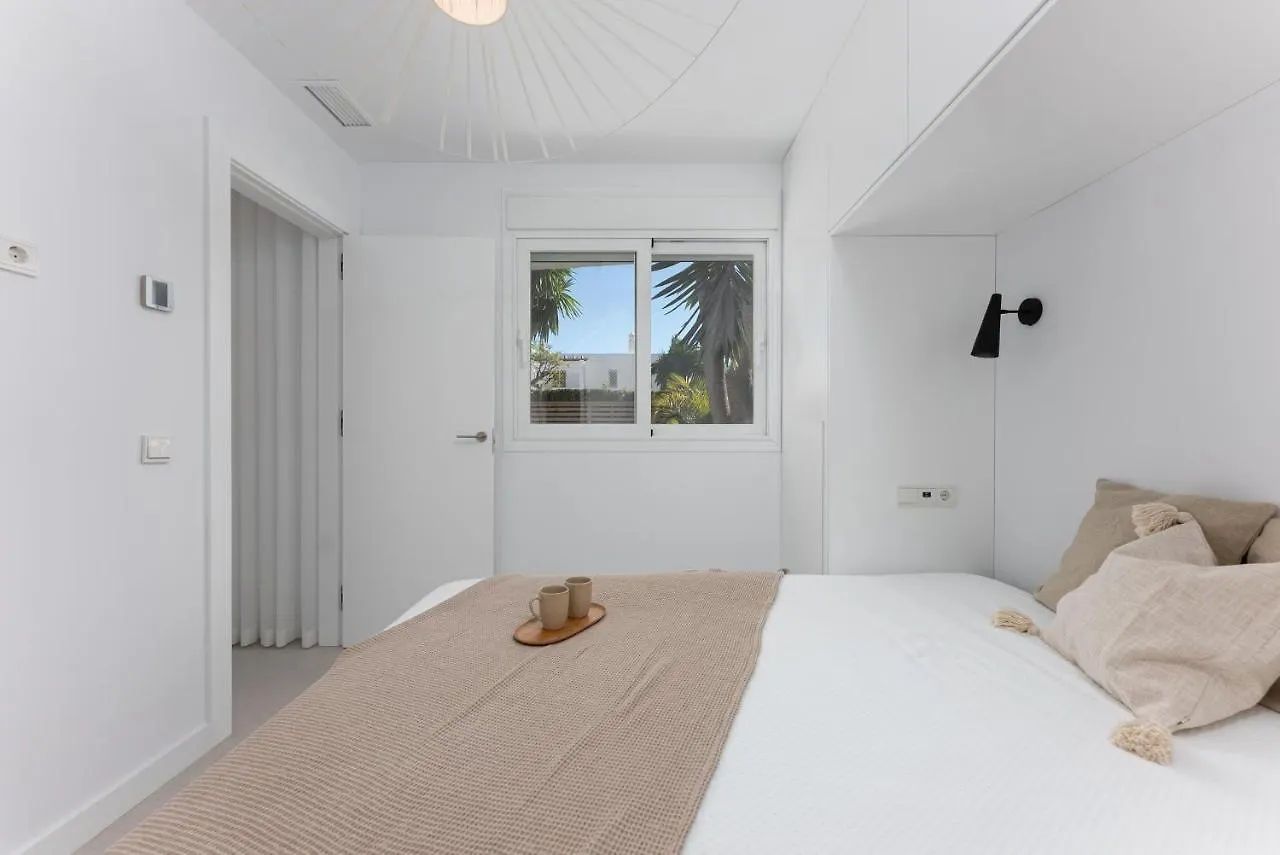 Jardines 38 Beautiful Luxury Family Apartment Marbella