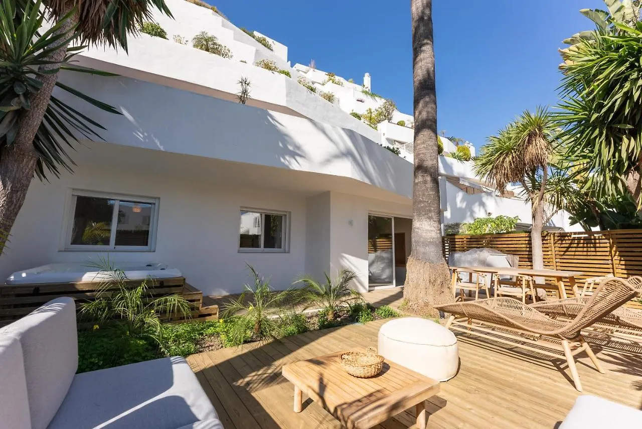 Jardines 38 Beautiful Luxury Family Apartment Marbella