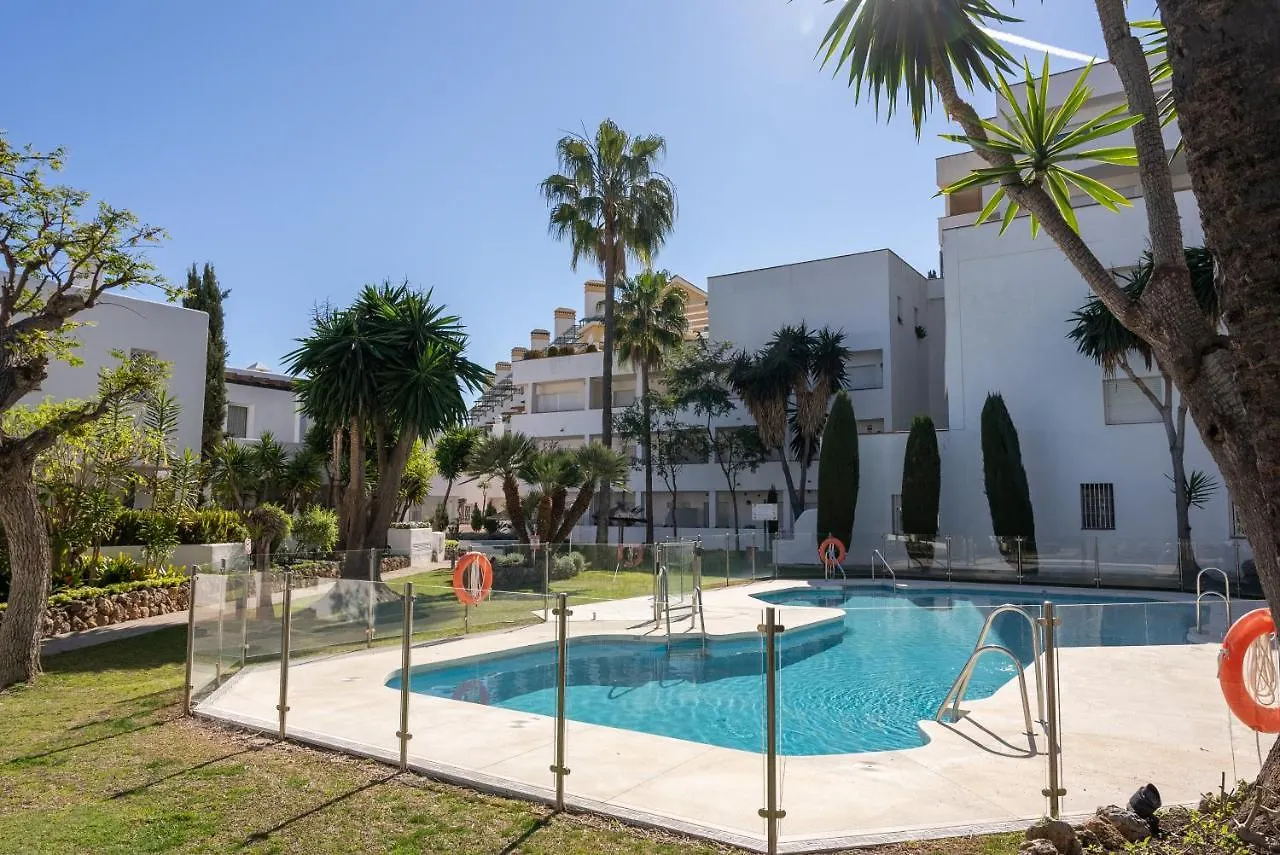 Jardines 38 Beautiful Luxury Family Apartment Marbella